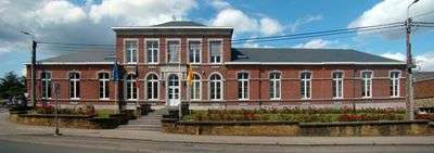 Randonnée Marche à Marchin: Chemin de sculptures - Belle-Maison - SityTrail