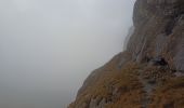 Trail Walking Savièse - Une cabane dans les rochers - Photo 11