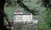 Tour Zu Fuß Scuol - Chaposch - Gurlaina - Photo 1