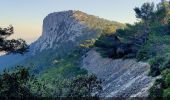 Tour Wandern Toulon - versant nord faron - Photo 1