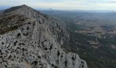 Trail Walking Vauvenargues - La Croix de Provence - Photo 2