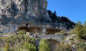 Tour Wandern Lançon-Provence - Ruine de Constantine - Chateau Virant - Photo 1