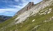 Tocht Stappen Beaufort - Rocher du Vent 7,8 km -570 m + - Photo 8