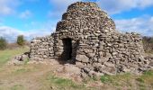 Excursión Senderismo Clermont-l'Hérault - Le Salagou et le plateau de l'Auverne - Photo 2