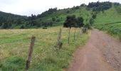 Trail Walking Aydat - Puy de Vichatel depuis la Garandie - Photo 1