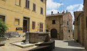 Excursión A pie Gambassi Terme - Dolce campagna, antiche mura 15 - Photo 3