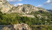 Tour Wandern Moustiers-Sainte-Marie - tour de moustiers - Photo 4