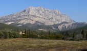 Excursión Senderismo Saint-Marc-Jaumegarde - Traversée de la Ste Victoire de Bimont à Pourrrières  D+ 950m - Photo 2