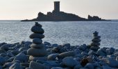 Tour Wandern Saint-Raphaël - Pk Plage Débarquement - Port Poussaï - Sémaphore - Camp Long - Ferrières - Anciennes carrières - Photo 6