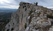 Randonnée Marche Vauvenargues - La Croix de Provence - Photo 3