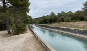 Excursión Senderismo Charleval - PF-Charleval - Petite boucle dans les collines à partir de la piscine - RECO - Photo 1