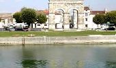 Tour Zu Fuß Saintes - Saintes rive gauche 17   -5km - Photo 2