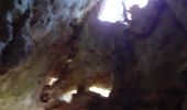 Trail Walking Mazaugues - Grottes de la Baume St Michel (Caramy) - Photo 3