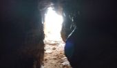 Trail Walking Le Revest-les-Eaux - Grottes de la Ripelle Mt Combe - Photo 9