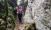 Percorso Marcia Monieux - le vallon du loup - Photo 2