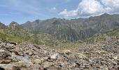 Trail Walking Auzat - Tour des lacs - Sarroucanes - Photo 1