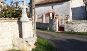 Excursión Senderismo Bunzac - BUNZAC 16110 ..départ de Puy cocu > combebrune > les Denis > le château des deffends - Photo 13