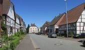 Percorso A piedi Beverungen - B4 - Aussichtsweg zum Waldfriedhof - Photo 2