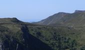 Trail On foot Le Claux - Les Chamois - Photo 10