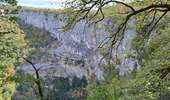 Trail Walking Arbois - Arbois Église Saint Just / Chapelle Notre Dame de l'Ermitage/ Cascade des Tufs/ Les Planches près d'Arbois / Cirque du Fer à Cheval / Belvédère de la Châtelaine/ La Roche du Feu/ Meslay/ Arbois  - Photo 4