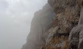 Trail Walking Savièse - Une cabane dans les rochers - Photo 10