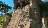 Tocht Te voet Perrier - Chaux de Pardines et Grottes de Perrier - Photo 1