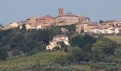 Percorso A piedi Gambassi Terme - Dolce campagna, antiche mura 14 - Photo 9