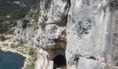 Trail Walking Collias - Collins la baume à mi pente grotte chauve souris retour par le plateau - Photo 4
