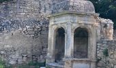 Trail Walking Les Baux-de-Provence - Le tour des Baux par le val d'Enfer  - Photo 9