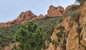 Excursión Senderismo Saint-Raphaël - cap roux rocher barthelemy - Photo 9