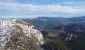 Percorso A piedi Roquevaire - Mont du Marseillais et le Puits de l'Aroumi  - Photo 1