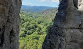 Trail Walking Berrias-et-Casteljau - CASTELJAU - Photo 4