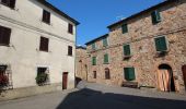 Randonnée A pied Monticiano - 303 -Castello di Belagaio-Torniella - Photo 2