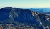 Excursión Senderismo Ollioules - SityTrail - cap gros par les 2 ballons +grotte croupatier - Photo 12