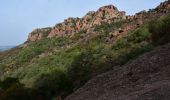 Excursión Senderismo Roquebrune-sur-Argens - Cimetière de Roquebrune - Pont de Verne - Les 3 Croix - Photo 2