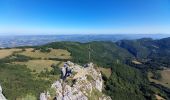 Trail Walking Izeron - La lunette- fontaine et grotte de Byry - Photo 9