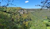 Trail Walking Arbois - Arbois Église Saint Just / Chapelle Notre Dame de l'Ermitage/ Cascade des Tufs/ Les Planches près d'Arbois / Cirque du Fer à Cheval / Belvédère de la Châtelaine/ La Roche du Feu/ Meslay/ Arbois  - Photo 6