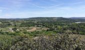 Trail Walking Buoux - buoux lauris 20 5 19 - Photo 2