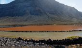 Randonnée Marche Haría - Salinas de Rio - Photo 1