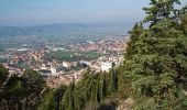 Trail On foot Gubbio - IT-257 - Photo 6