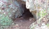 Tour Wandern Montmirat - Montmirat-les grottes - Photo 14