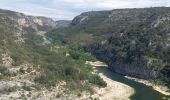 Trail Walking Poulx - Poulx la Baume par balcon et ruisseau - Photo 2