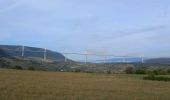 Tocht Stappen Millau - suite du GR 736 de Millau à Mayres plus hors GR de Mayres à St-Georges-de-Luzeçon - Photo 1