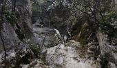 Randonnée Marche Gordes - les gorges de veroncle - Photo 13