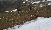 Excursión A pie Proveysieux - Col de la Sure et de la petite Vache par le goulet d'Hurtière - Photo 1