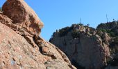 Tour Wandern Roquebrune-sur-Argens - Cimetière Roquebrune / Argens - La Maurette - 3 Croix - Grotte de l'Ermite - Photo 7