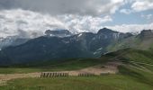 Randonnée Marche Arâches-la-Frasse - Vernant Grands Vans par le col de Véret - Photo 2