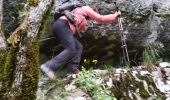 Trail Walking Saint-Christophe - Grottes des Echelles - Photo 1