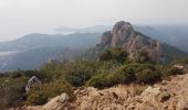 Tocht Stappen Saint-Raphaël - L' ESTEREL - DU COL DE L'EVEQUE AU PIC DU CAP ROUX ET GROTTE SAINT HONORAT - Photo 13