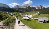 Tocht Stappen Cortina d'Ampezzo - J 5 Refuge Lavarrella - Photo 4